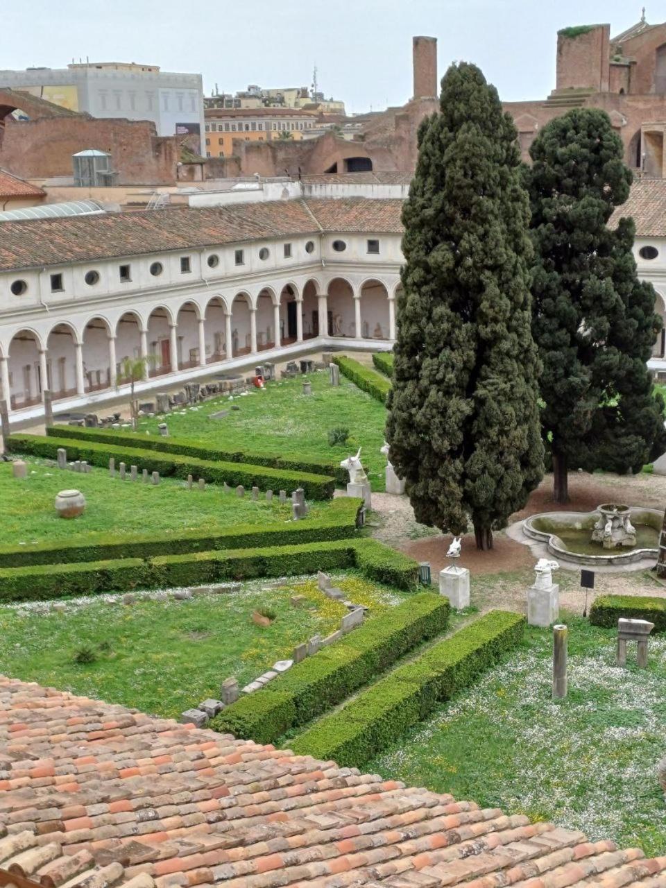 Affittacamere X2 Con Magnifica Vista Sul Chiostro Di Michelangelo E Le Terme Di Diocleziano *